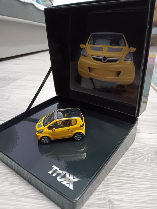 Macheta Opel Trixx 1 43