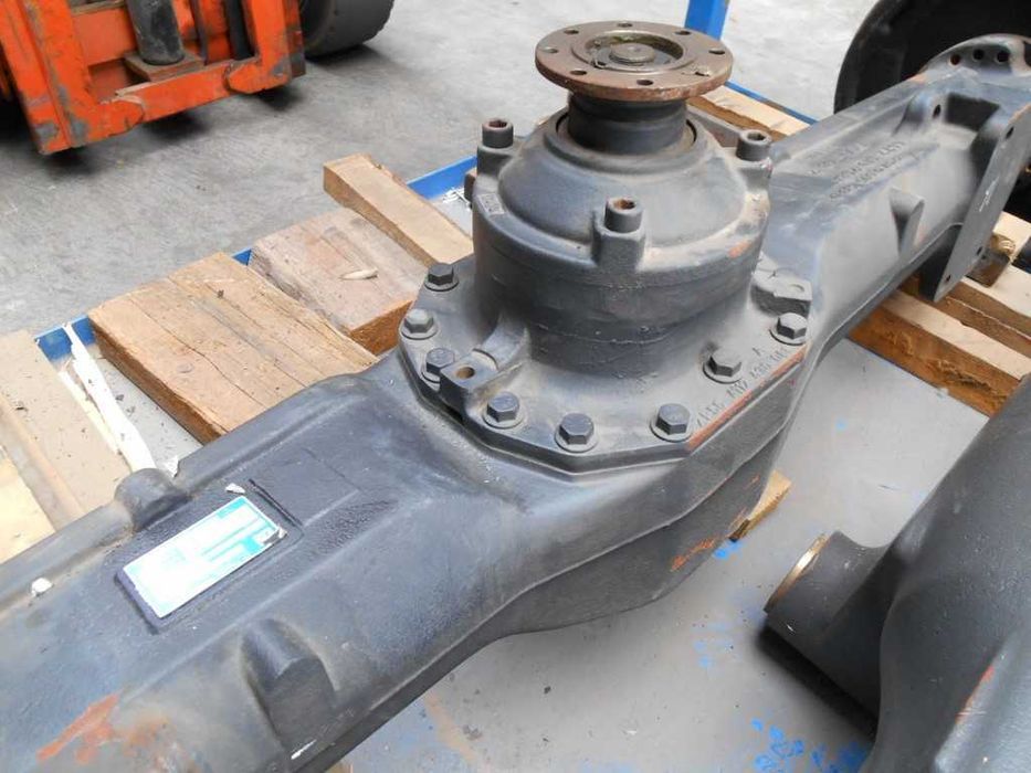 Axa spate noua marca ZF pentru Hitachi ZX160 ZX160W