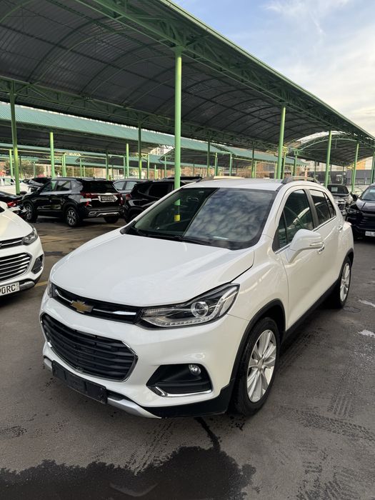 Trecker 1 aftamat bez luk