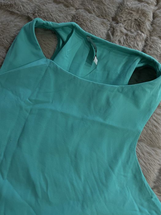 Еластичен топ Avin