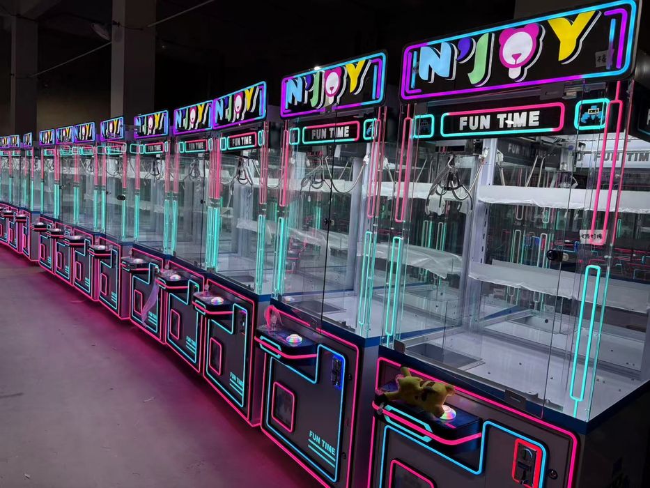 Машина с играчки