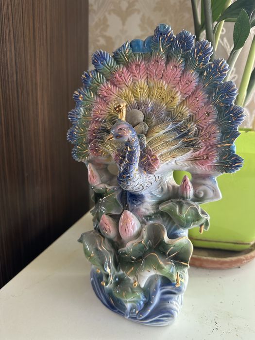 Продам раритетную  статуэтку