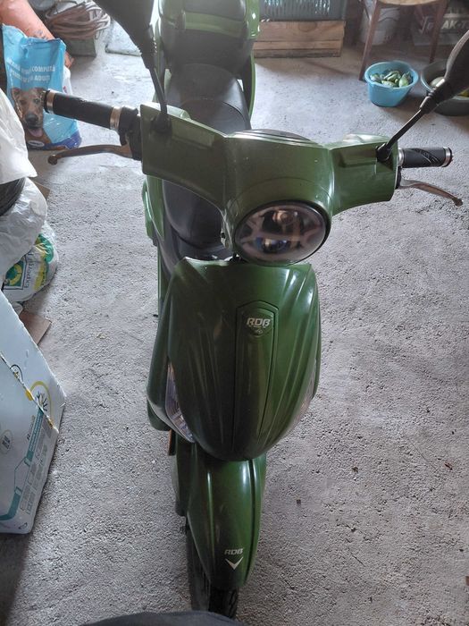 Scuter electric fara permis
