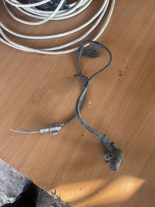 Продам датчик абс