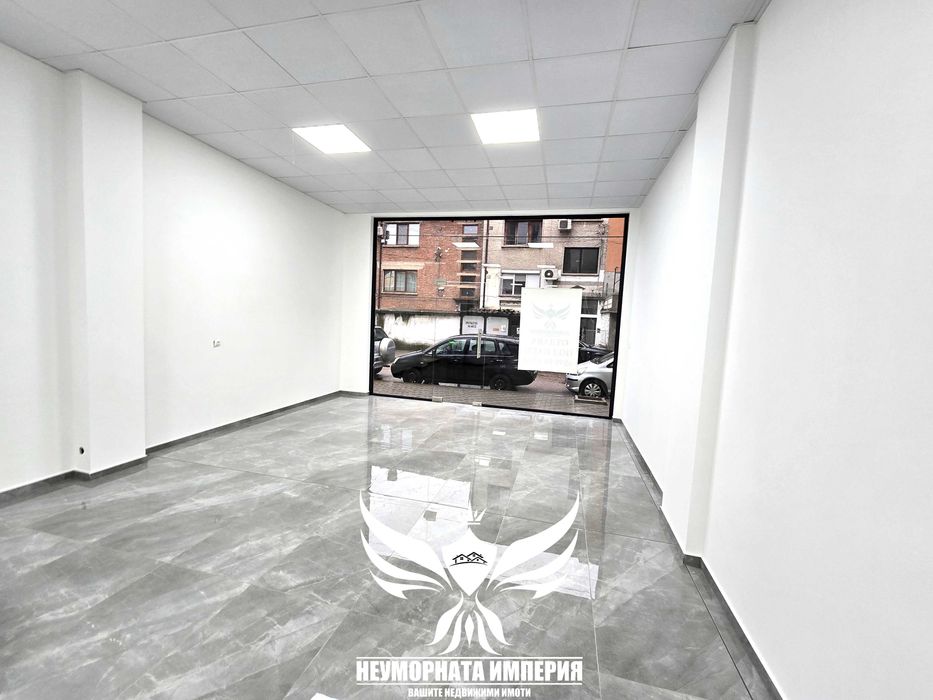 Дава се под наем Магазин в Асеновград - 101 кв.м за 785 € - Снимка #1