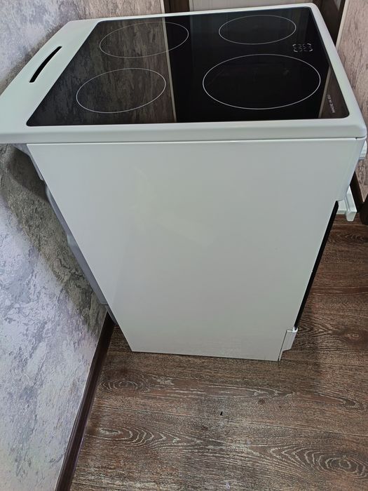 Продам плиту, стеклокерамика