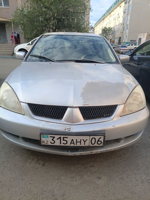Митсубиси лансер