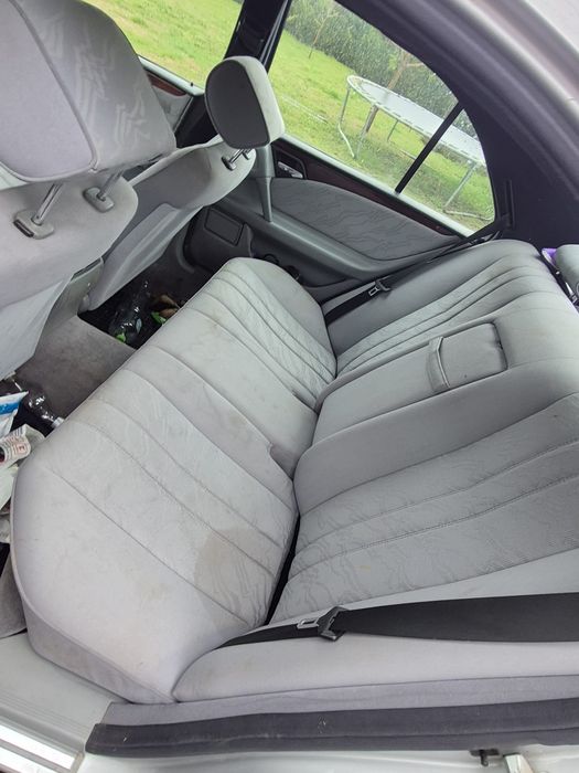 Mercedes E class w210 230 E
