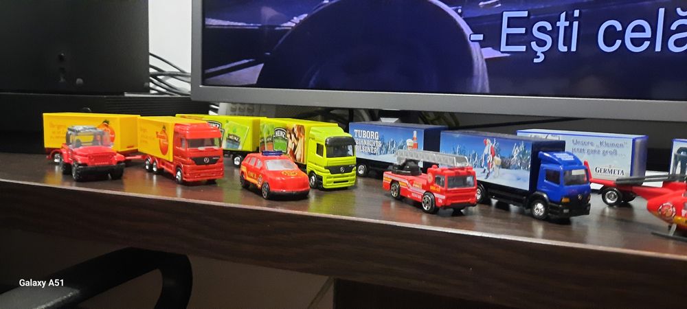 Modele miniatura camioane, remorci semiremorci
