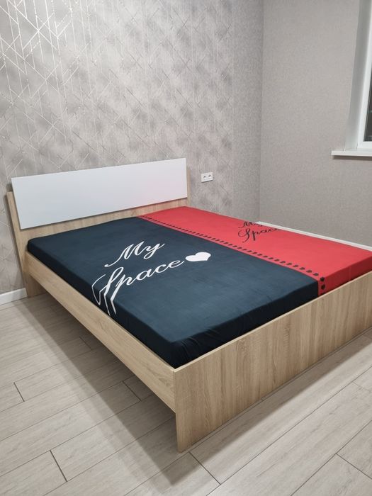 Кровать двуспальная 160х200