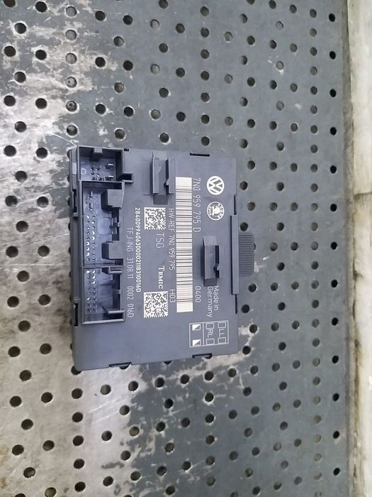 Modul calculator usa stanga spate skoda yeti 5l 7n0959795d