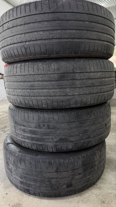 Продам резину pirelli 245/50/19