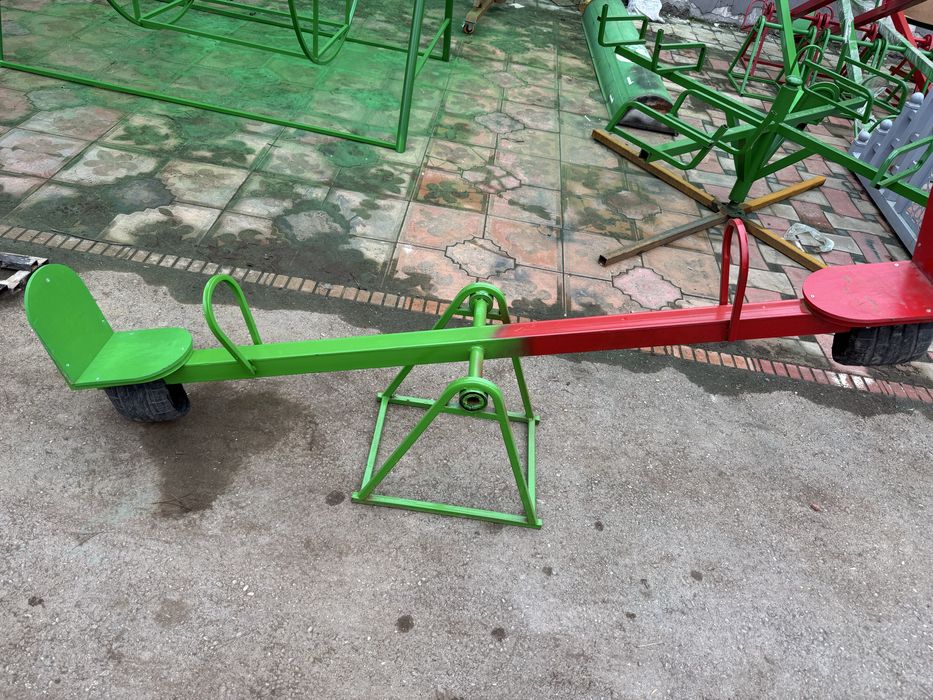 Bolalar maydoni sotiladi