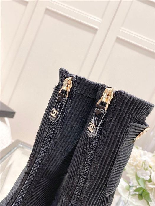 Cizme elegante colectia noua C.H.A.N.E.L - Reducere la jumătate de pre