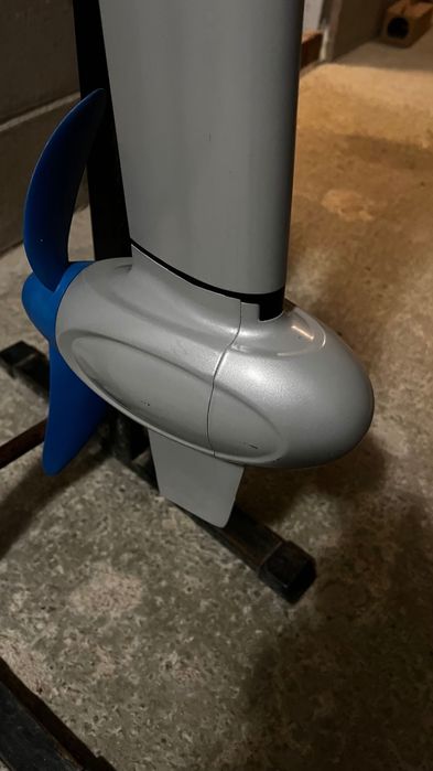 Vand motor electric barca