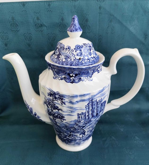 Колекционерски порцеланови чайници Anchor, ROSENTHAL, Behletten и др.