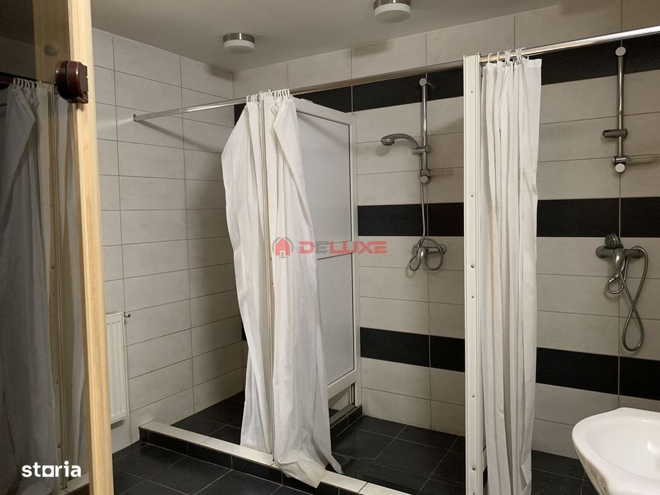 Casă / Vilă cu 6 camere în zona Sud-Est