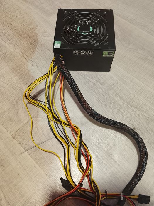 Блок питания на 550W