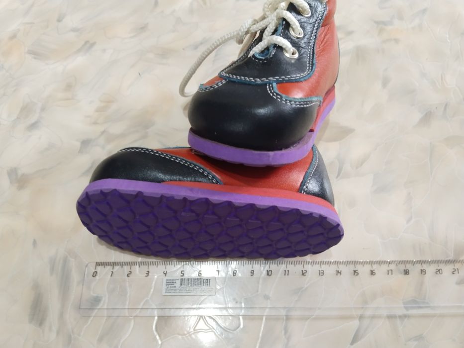 Детская обувь.    .