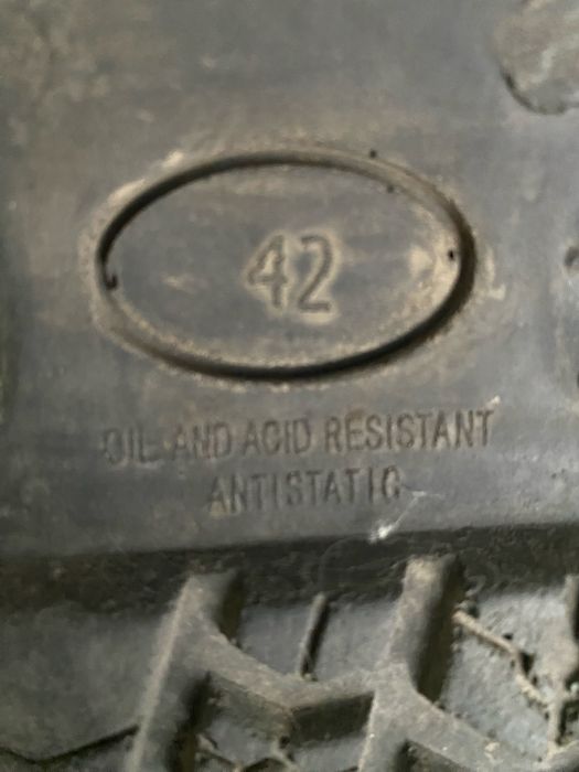 Bocanci piele marimea 42 ( 27,5 cm )