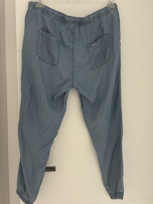 Pantaloni denim subtiri pt vara, marimea 44