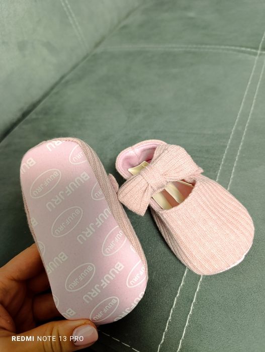 НОВИ бебешки пантофки