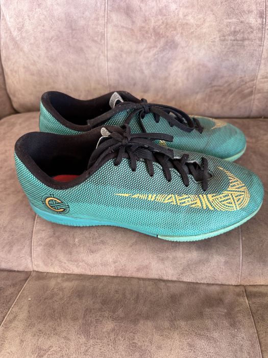 Nike футболни обувки