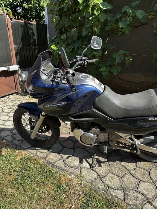 Vand Suzuki Freewind 650