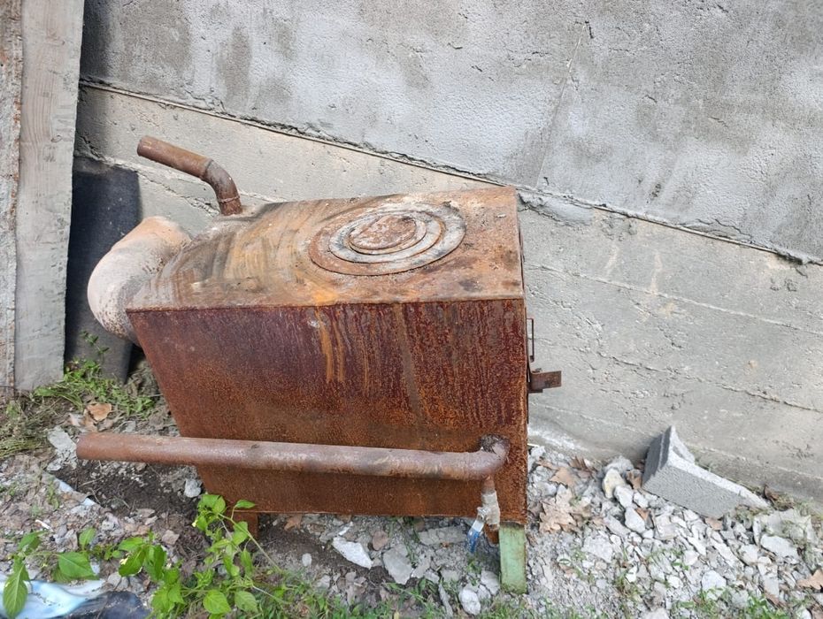 Продам металическую  печь.