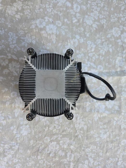 AMD Wraith Stealth охладители
