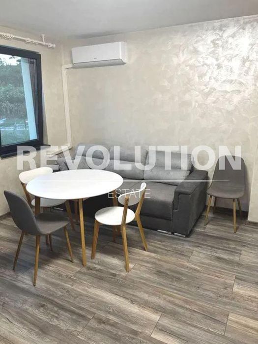 Двустаен апартамент в района на м-т Ален Мак!