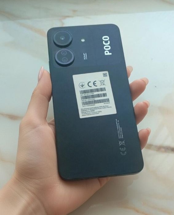 POCO C65 8/256 ГБ в отличном состоянии