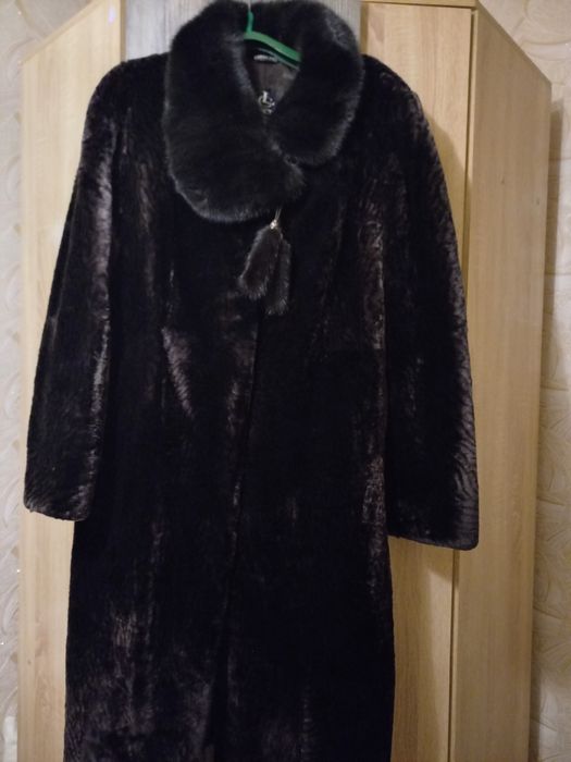 Продам шубу натуральная