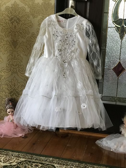 Бальное белое платье для девочки 6-10 лет