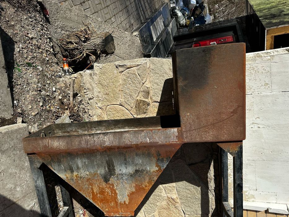 Продам МАНГАЛ в отличном состояний