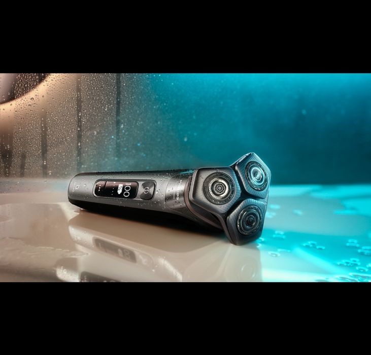 Aparat de barbierit Philips seria 9000 SkinIQ + Suport Spalare