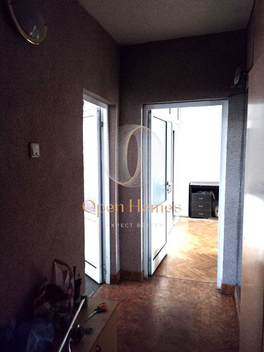 Продава се Тристаен апартамент в Пловдив, Въстанически - 135 кв.м за 1097 €/кв.м - Снимка #1