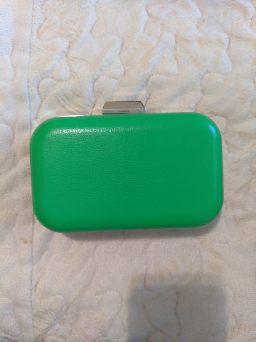 Клатч с вышивкой бисером