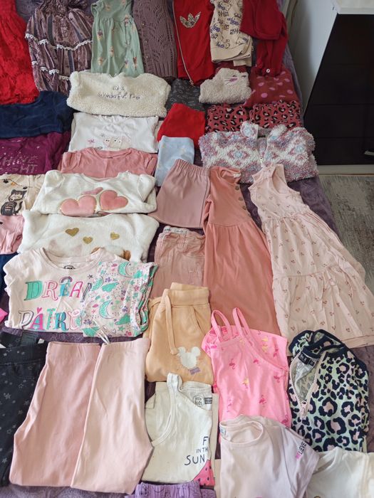 Дрехи за момичее