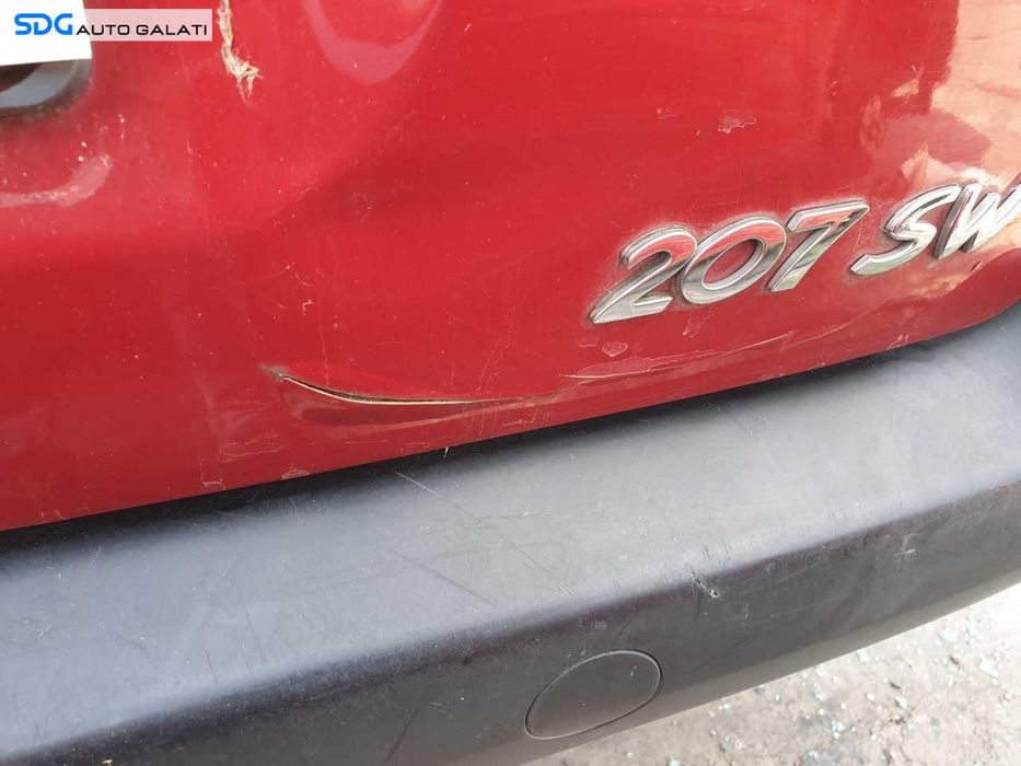 Haion Hayon Portbagaj FARA Luneta Geam Sticla Peugeot 207 SW Break Combi 2007 - 2013 Culoare Rosu KJC (Prezinta Fisura si Zgarieturi in Partea Inferioara) [Q5785]