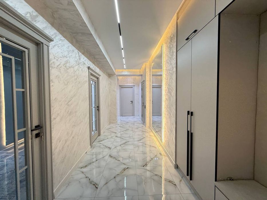 Срочно продаётся 4х-комнатная квартира