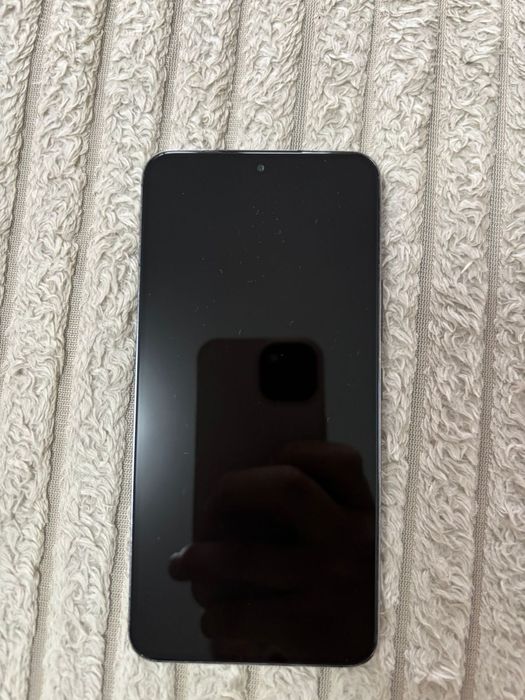 Продам Samsung S22