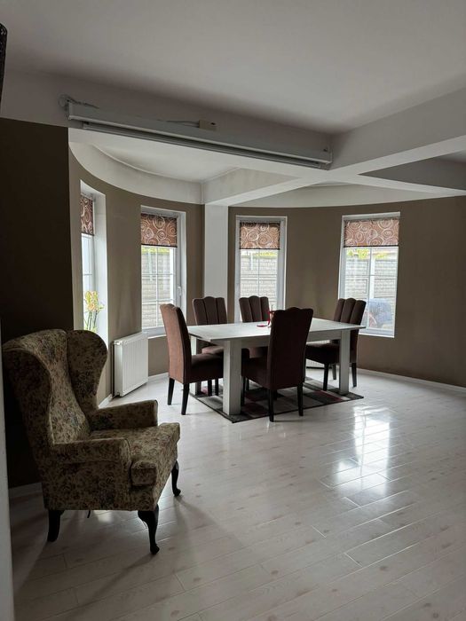 OCAZIE! Proprietar vand casa individuala cu 5 camere in Sanmihaiu Roman - langa Timisoara, pret 179.000 Eur