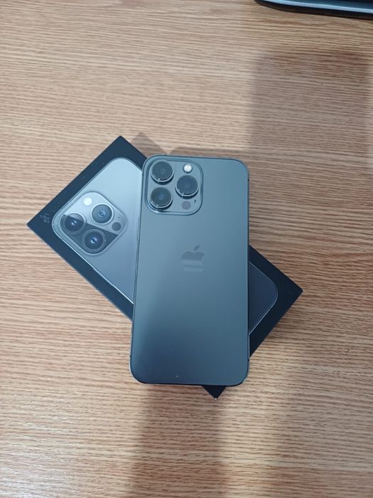 Продам айфон 13 про