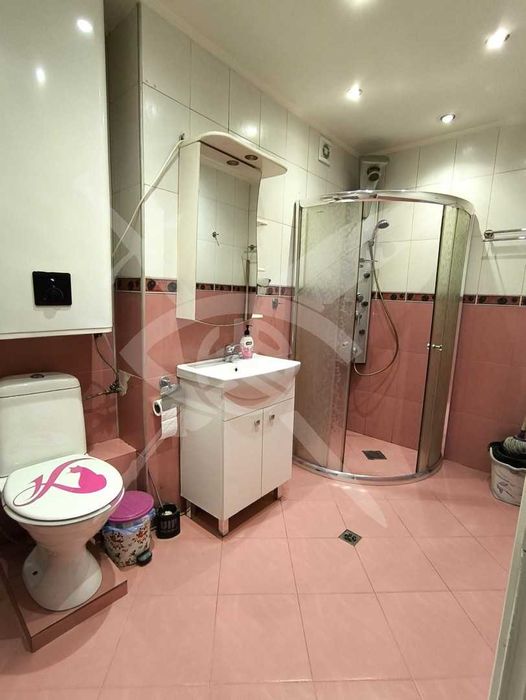 Дава се под наем Тристаен апартамент в София, Овча купел - 85 кв.м за 847.62 € - Снимка #10