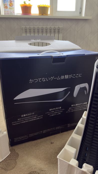 Продам PS5 с 2мя джойстиками