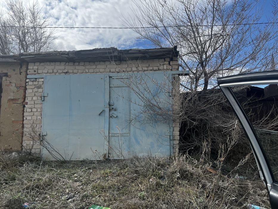 Продам гараж в хромит