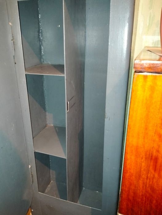 Сейф металлический