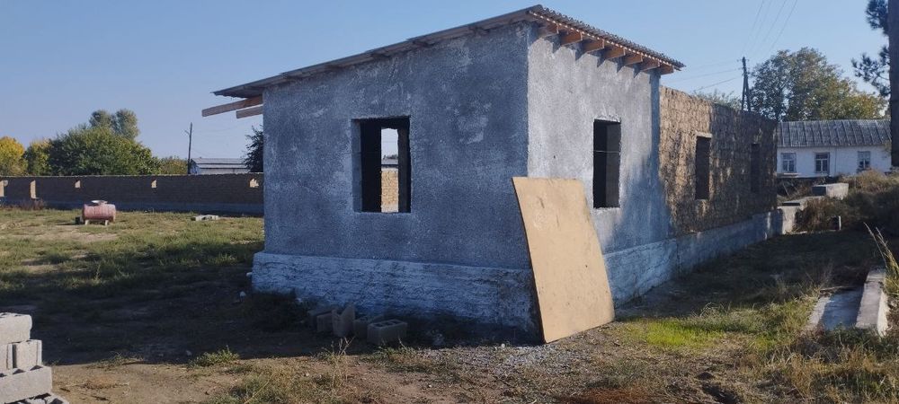 Нотурар хусусий ер сотилади 5000кв