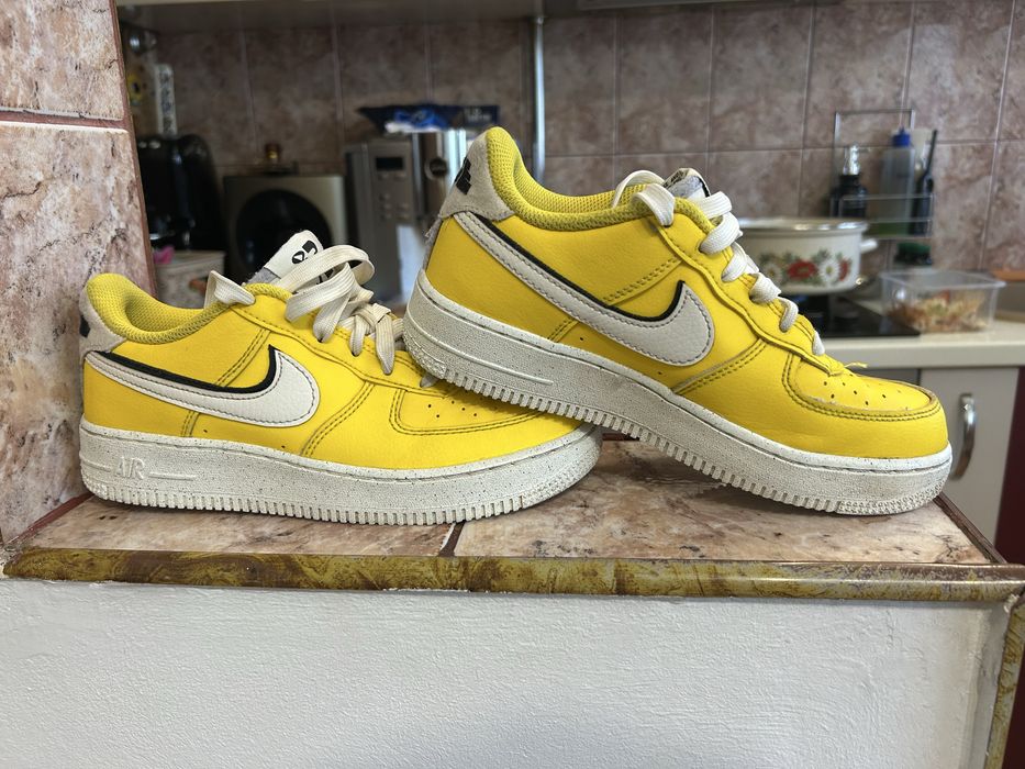 Nike af1 low yellow